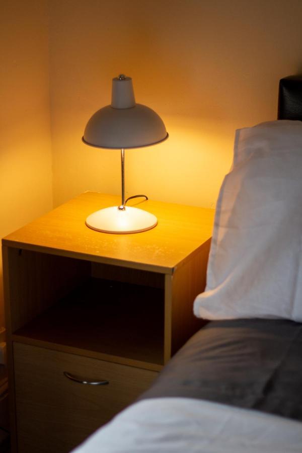 Home Away From Home Sheffield Bagian luar foto