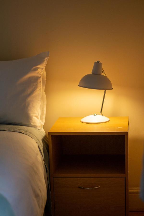 Home Away From Home Sheffield Bagian luar foto
