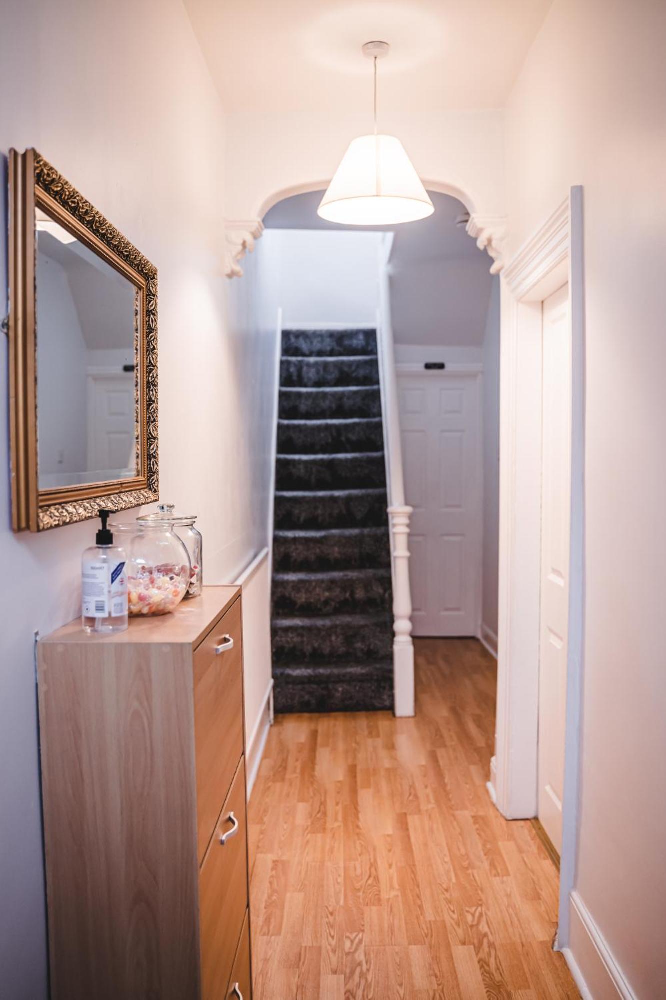 Home Away From Home Sheffield Bagian luar foto